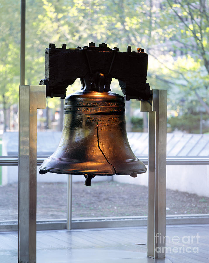 The Liberty Bell, Philadelphia Photograph by Rafael Macia