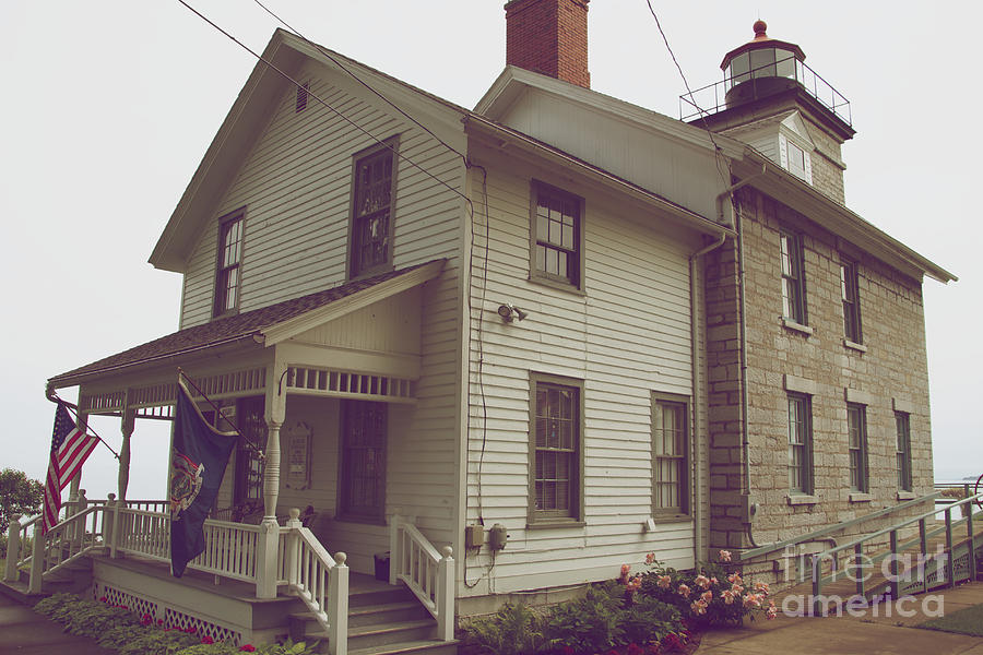 The Lighthouse Museum Photograph by William Norton
