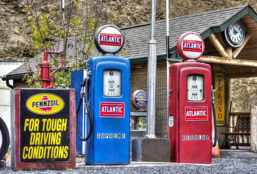 The Lincoln Highway in Bedford County PA - Filling Station No. 2 Photograph by Michael Mazaika