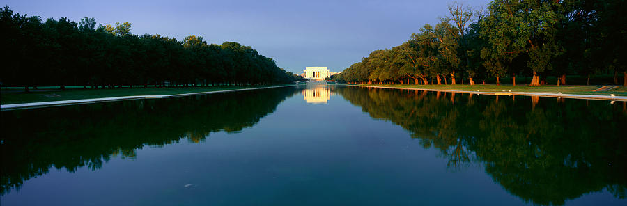 Abraham Lincoln Photograph - The Lincoln Memorial At Sunrise by Panoramic Images