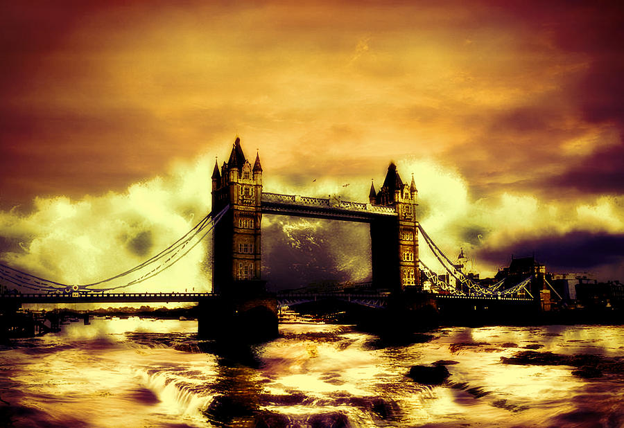 Sunset Photograph - The London Bridge by Amanda Struz