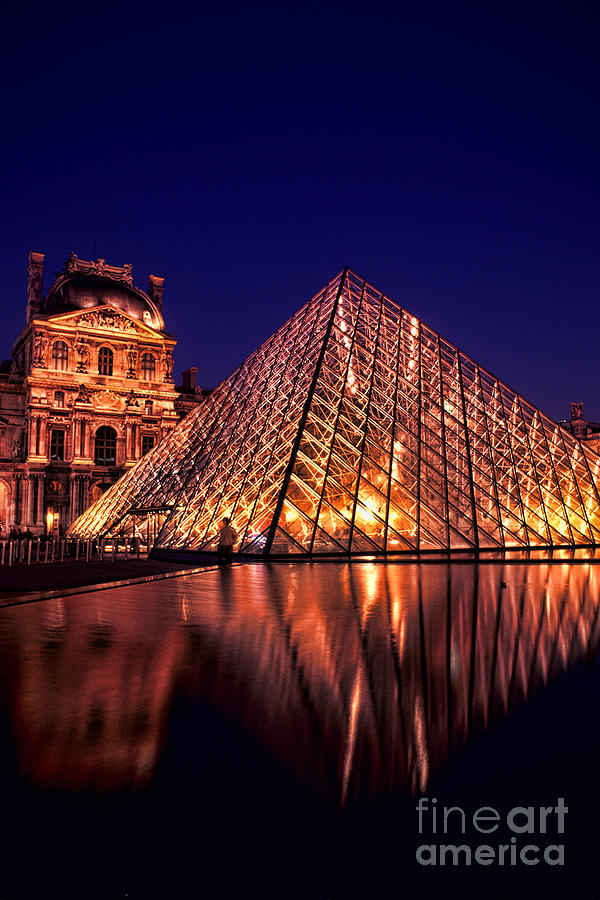 The Louvre At Night Photograph by Bill Bachmann