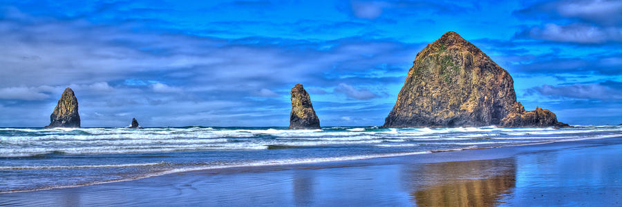 The Needles and Haystack Rock - Cannon Beach Oregon Photograph by David Patterson