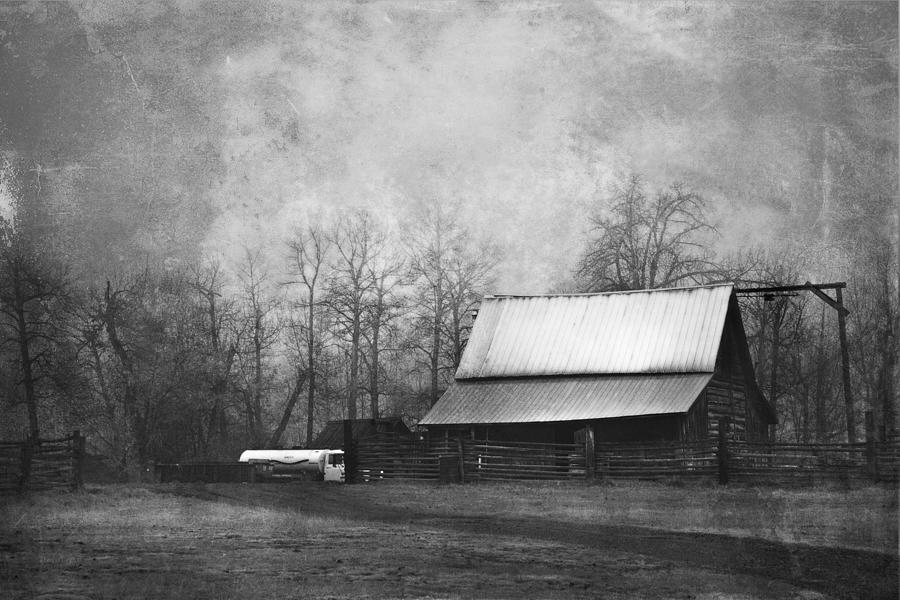 The Old Barn Photograph by Theresa Tahara