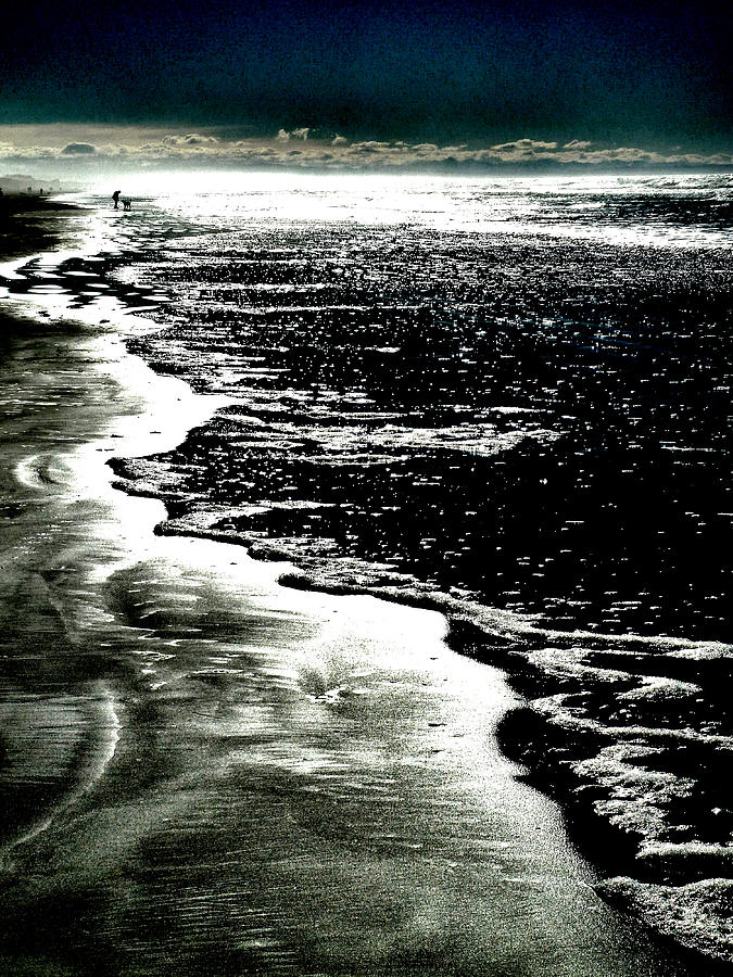 Beach Photograph - The Peaceful Ocean by Steve Taylor