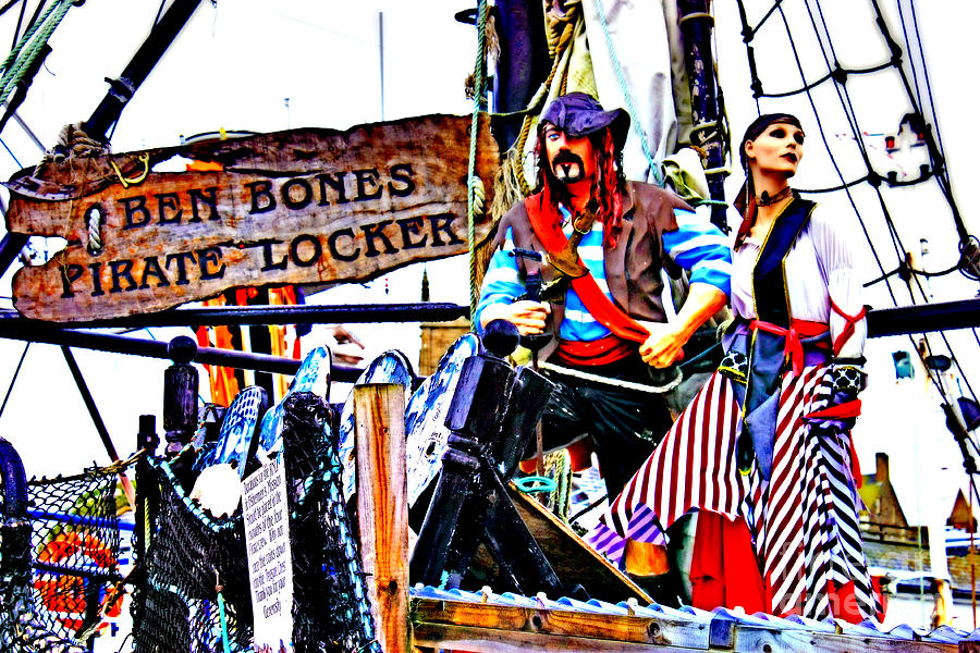 Rope Photograph - The Pirate of Penzance and his Wife by Terri Waters