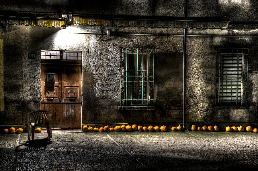 Pumpkins Photograph - The punpkins house by Tommaso Di Donato