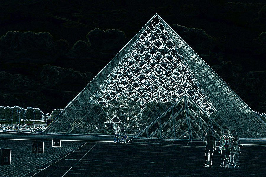 The Pyramid By I.m. Pei Photograph