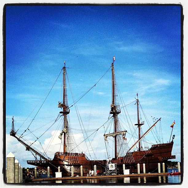 The Real Thing. El Galeon, Spanish War Photograph by Hector Torres
