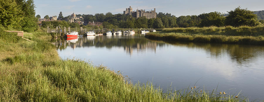 The River Arun and Arundel Castle Photograph by Hazy Apple