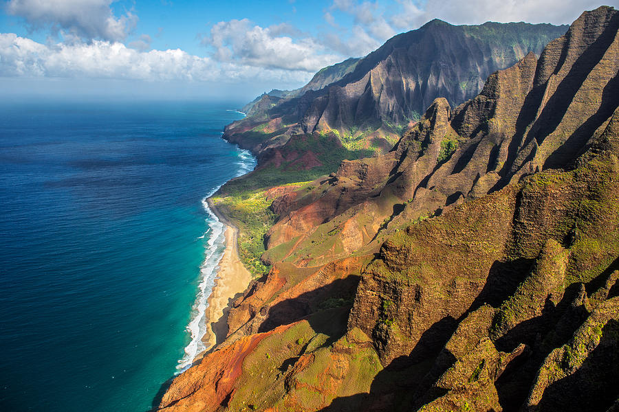 Hawaii Photograph - The Rugged Na Pali Coast by Guy Schmickle