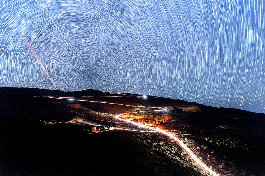 The Spinning Sky Above Mauna Kea Photograph by Jason Chu