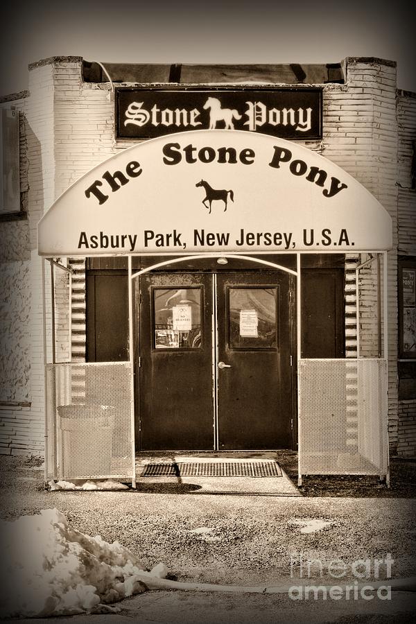 The Stone Pony Retro Photograph by Paul Ward