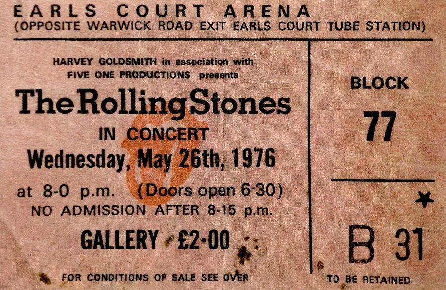 The Stones Play London Photograph by Benjamin Yeager