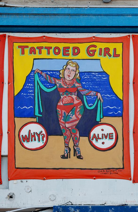 New York City Photograph - The Tattoed Girl by Rob Hans