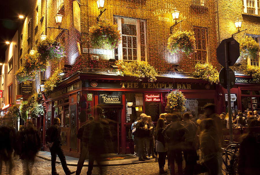 The Temple Bar Photograph by Laura Tucker