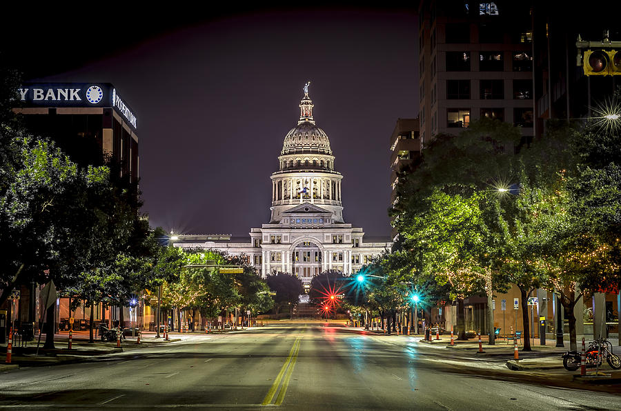 The Texas Capitol Building Photograph by David Morefield