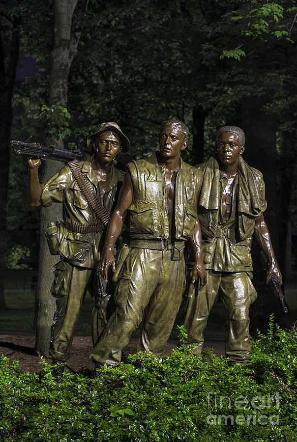 Washington D.c. Photograph - The Three Soldiers by John Greim
