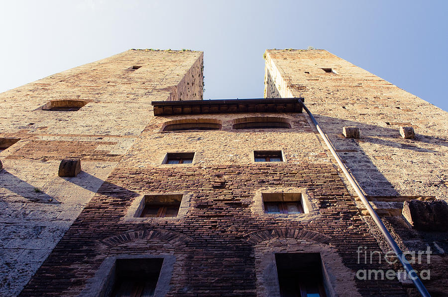 The towers of San Gimignano Photograph by Peter Noyce