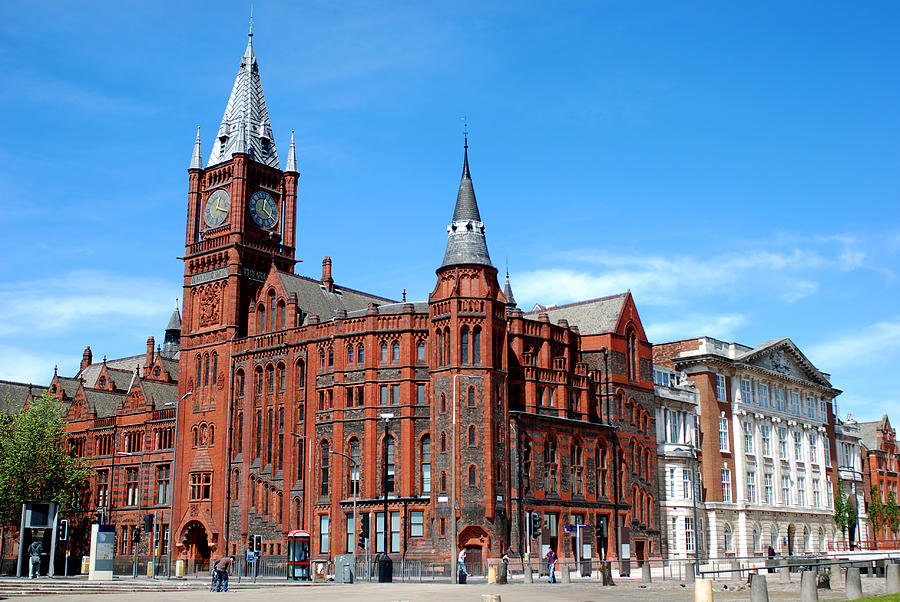 The University of Liverpool Victoria Building Photograph by Ilbusca