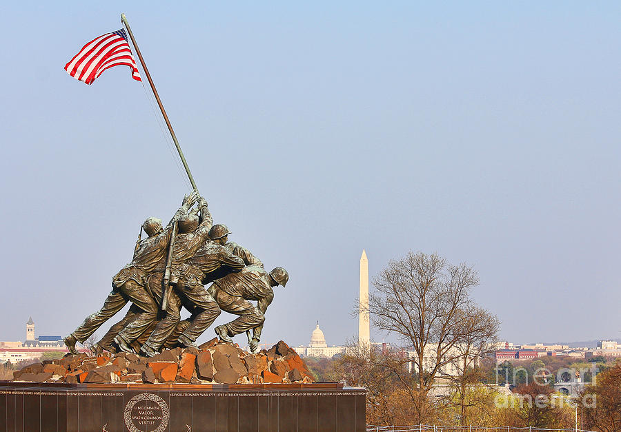 Washington D.c. Photograph - The US Marine Corps Memorial 1140 by Jack Schultz