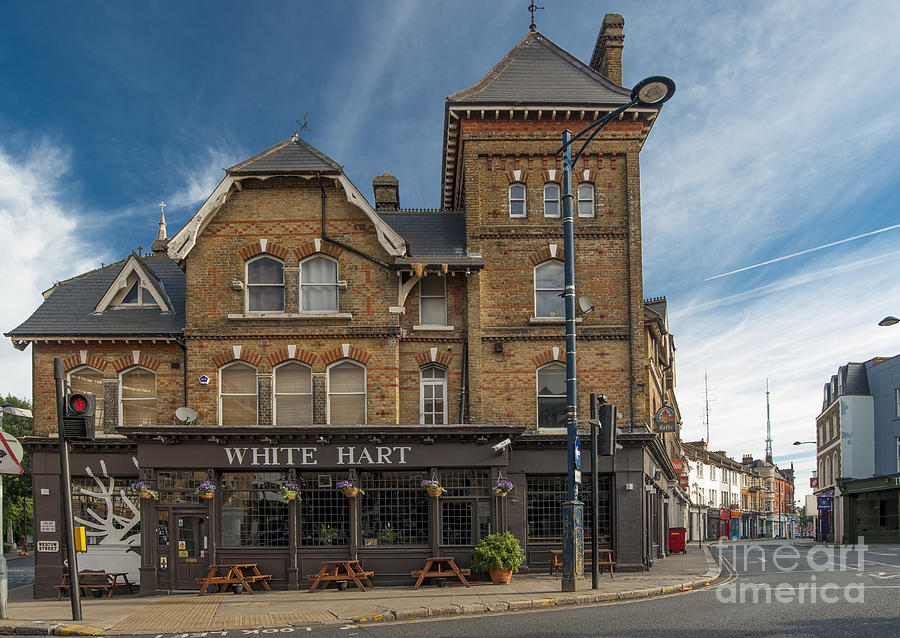 The White Hart Pub Photograph by Donald Davis - Pixels