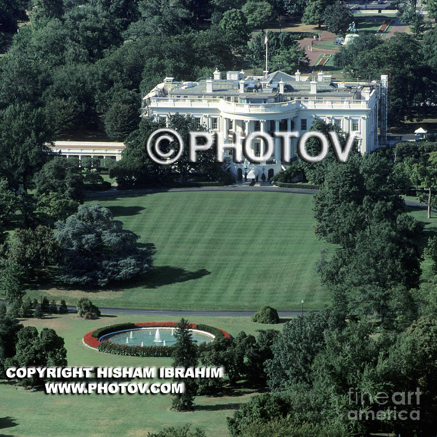 The White House - Washington DC - Limited Edition Photograph by Hisham ...