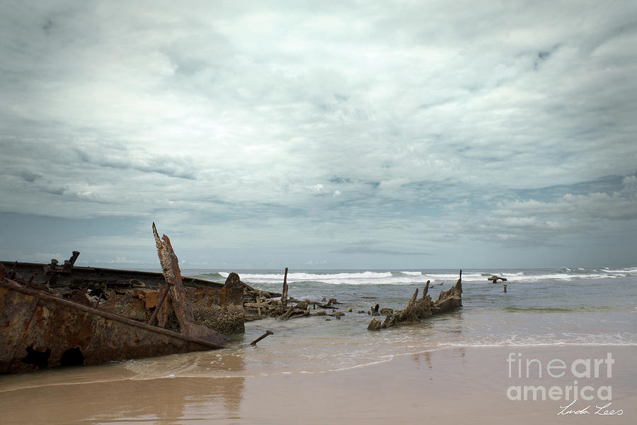 The Wreck of the Maheno Photograph by Linda Lees