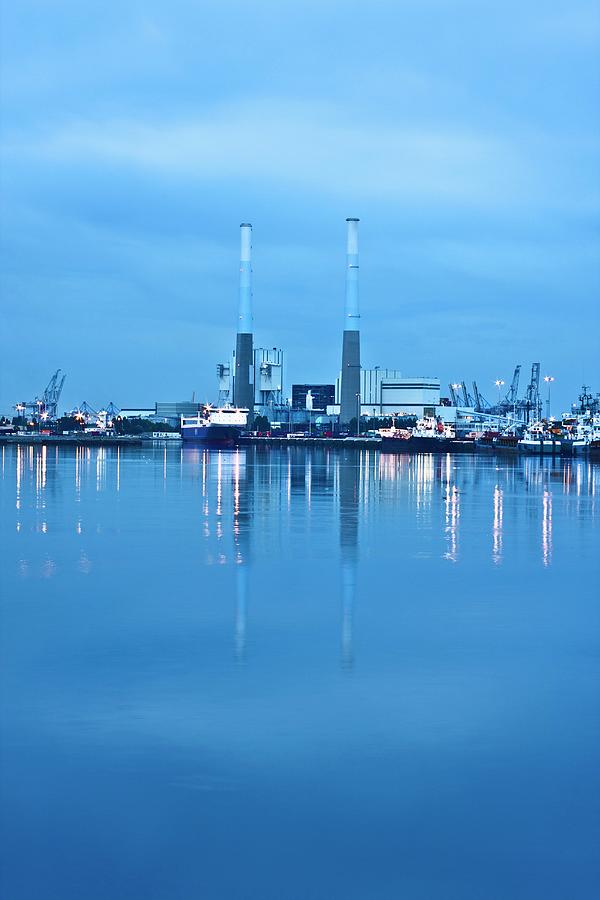 Thermal Power Station Photograph by Alex Bartel/science Photo Library