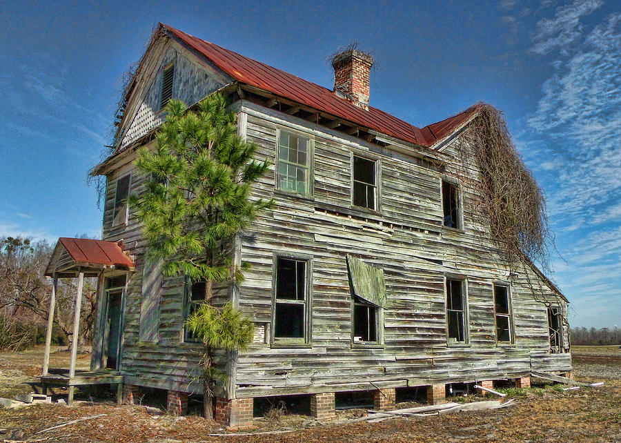 This Old House 2 Photograph by Vic Montgomery