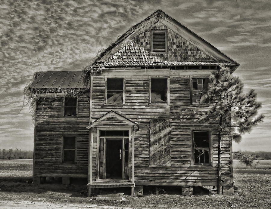 This Old House 3 Photograph by Vic Montgomery