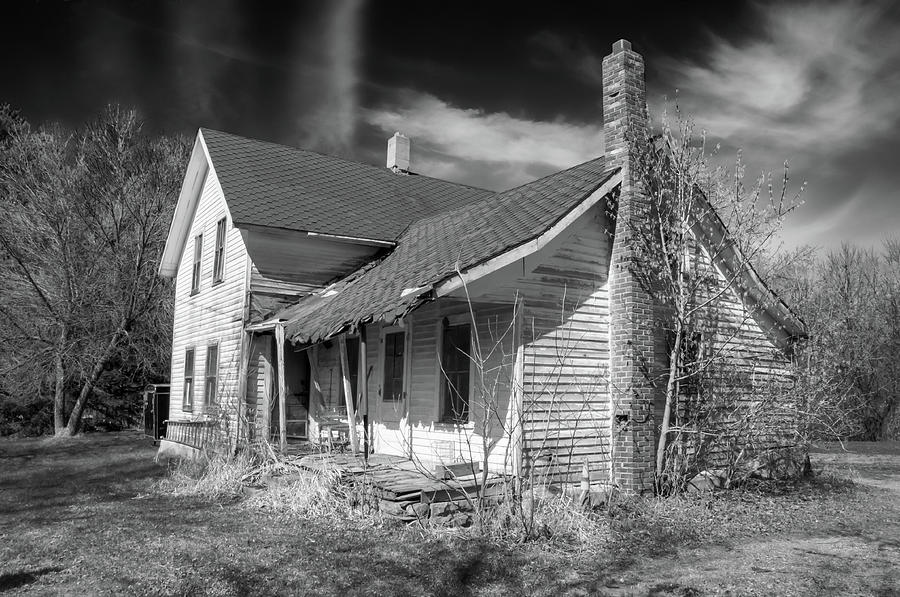 Abandoned House Photograph - This Old House by Guy Whiteley