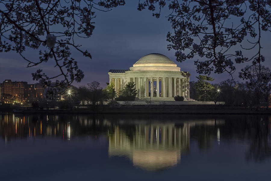 Washington D.c. Photograph - Thomas Jefferson Memorial Washington DC by Susan Candelario