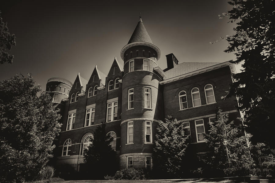 Thompson Hall - Washington State University Photograph by David Patterson