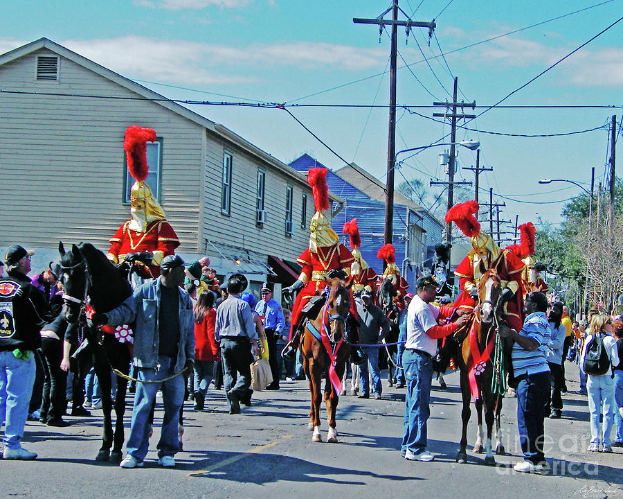New Orleans Photograph - Thoth Parade Begins by Lizi Beard-Ward