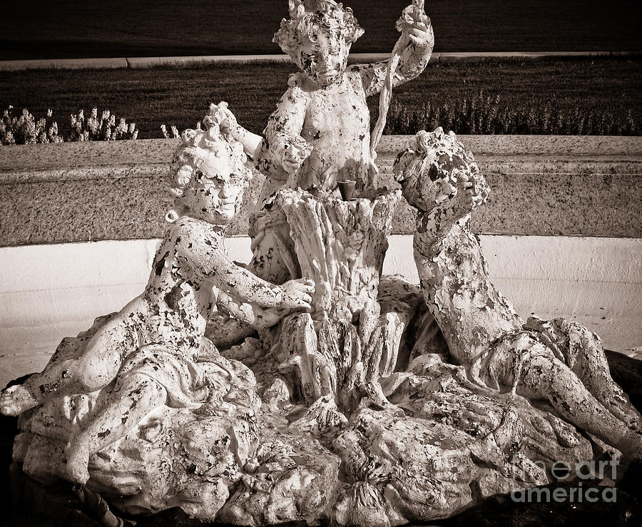 Three Cherubs in a Fountain  Photograph by Colleen Kammerer