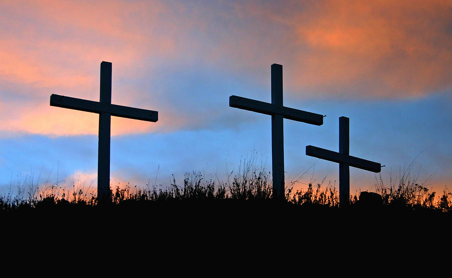 Three Crosses at Sunset Photograph by Daniel Woodrum