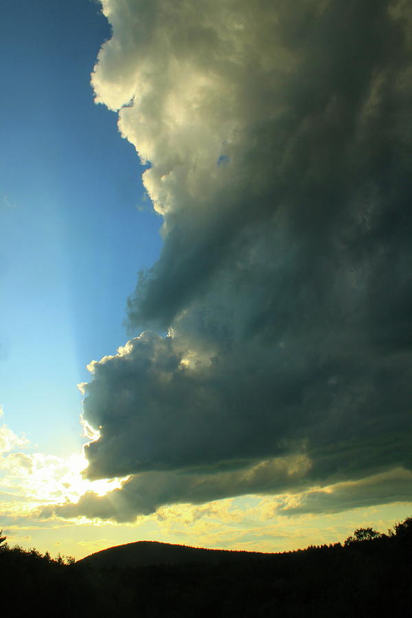 Thunderstorm Cloud over Tully Mountain Photograph by John Burk