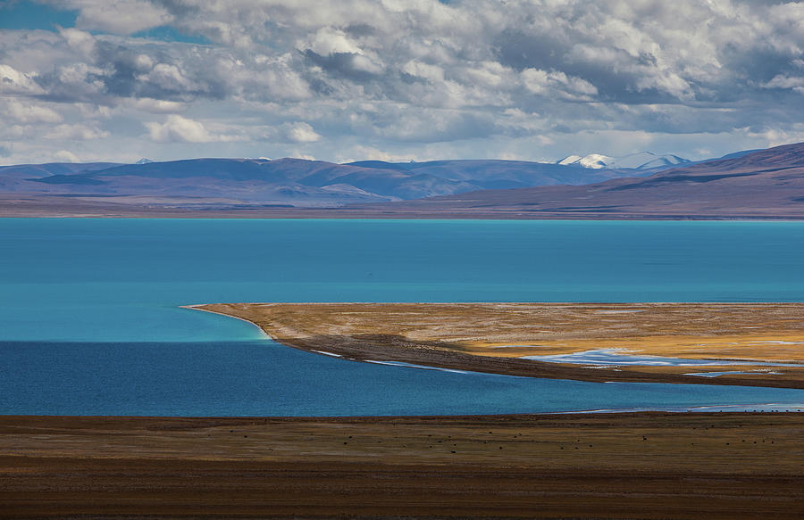 Tibetan Holy Lake Photograph by Wulingyun
