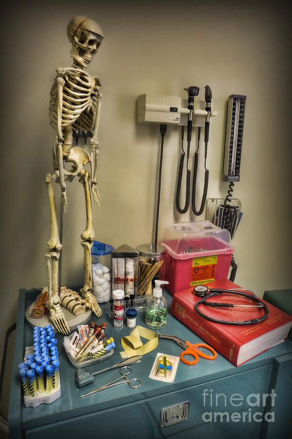 Time for a Checkup - Doctor Photograph by Lee Dos Santos