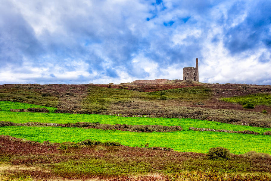 Tin Mine Ruins - Cornwall Landscape Photograph by Mark Tisdale