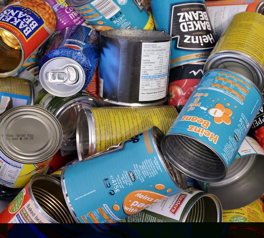 Can Photograph - Tins for recycling by Science Photo Library