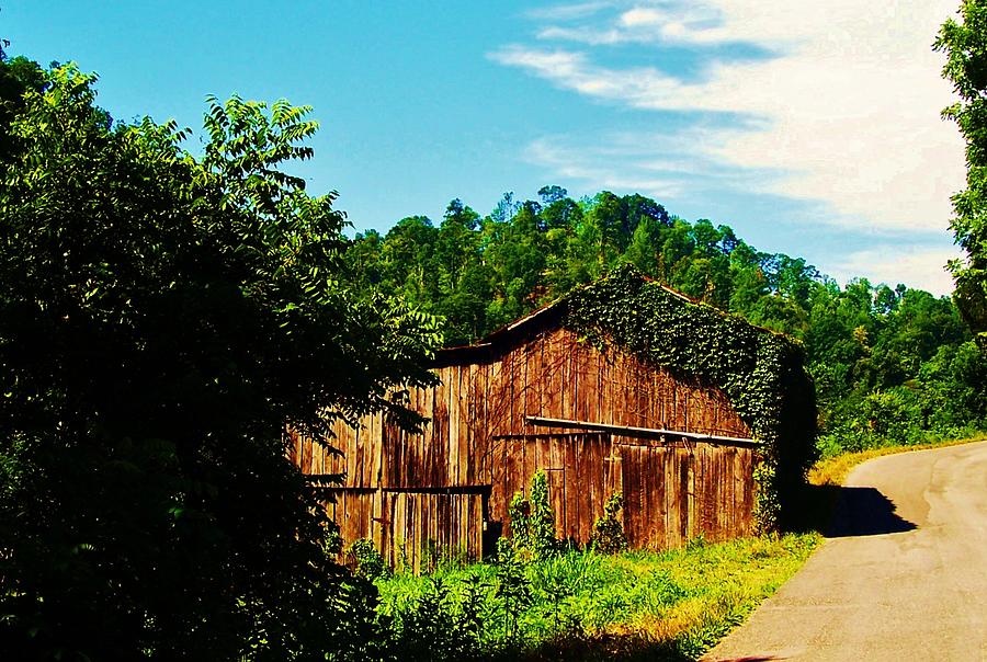 Tobacco Barn In Appalachian Mountains Photograph By Peggy Leyva Conley