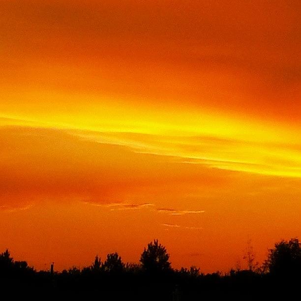 Todays Sunset Photograph by Arminda Mota