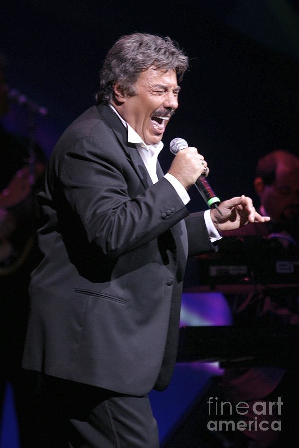 tony orlando concert tour