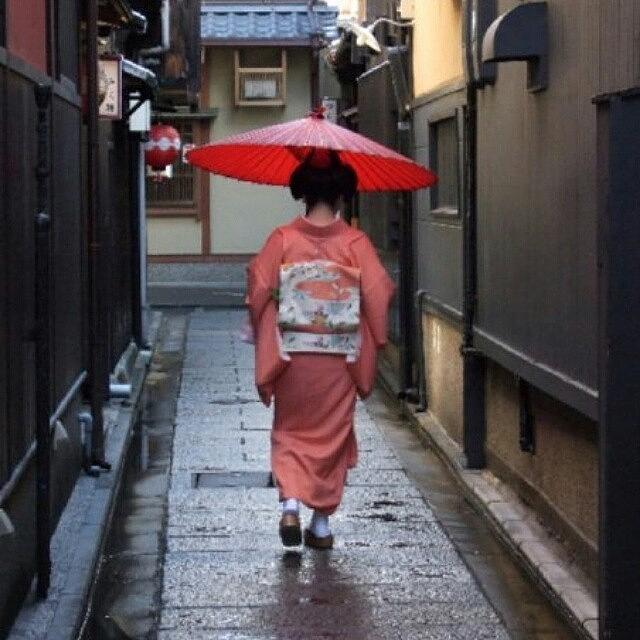 Kyoto Photograph - Maiko Geisha Kyoto Japan by Wing Man Leung