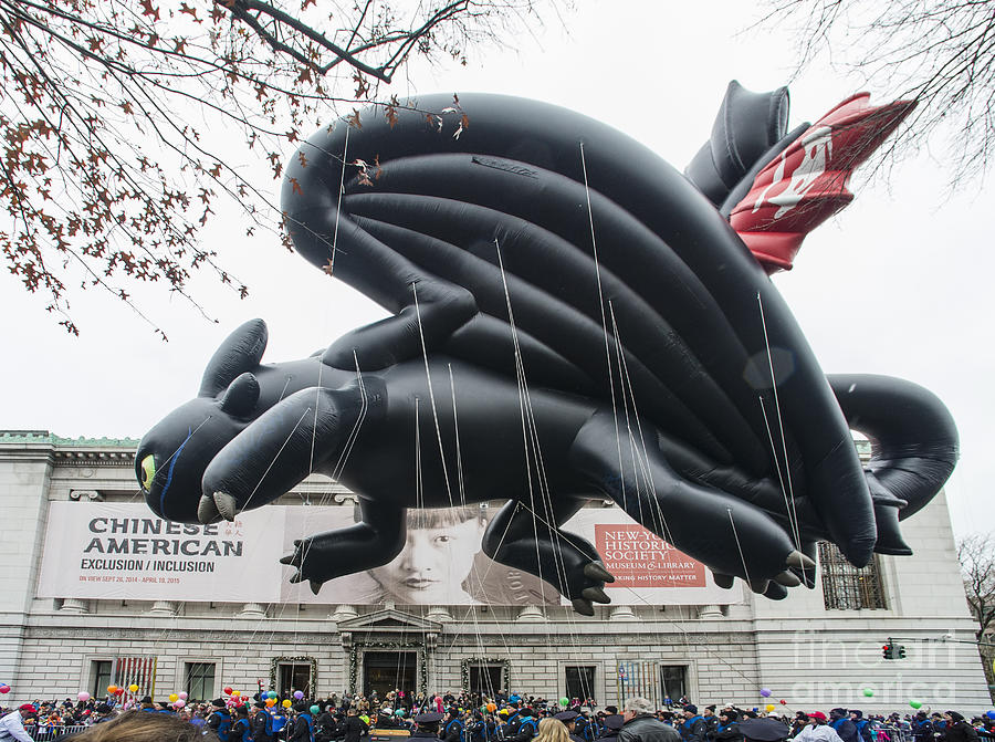 Toothless of How to Train Your Dragon at Macys Thanksgiving Day Parade #1 Photograph by David Oppenheimer