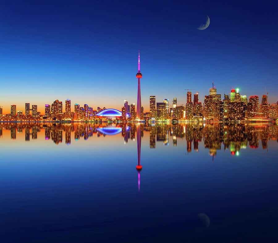 Toronto City And Its Reflection Photograph by Naibank