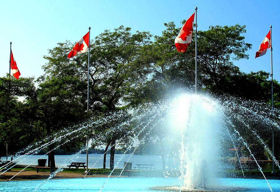 Toronto Island Fountain Photograph by Ian  MacDonald