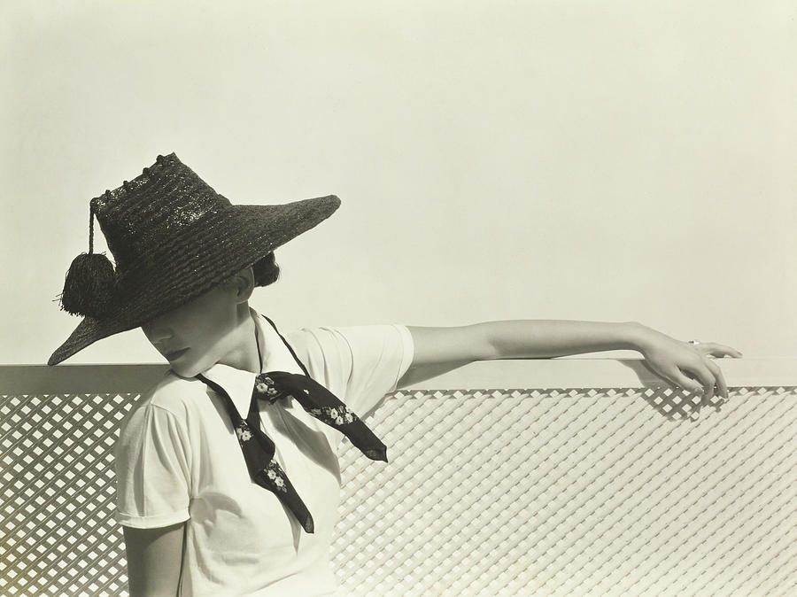 Toto Koopman In A Agnes Hat Photograph by Horst P. Horst